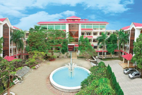 Trường học gần sân bay Nội Bài, Trường Đại học Sư phạm Hà Nội 2