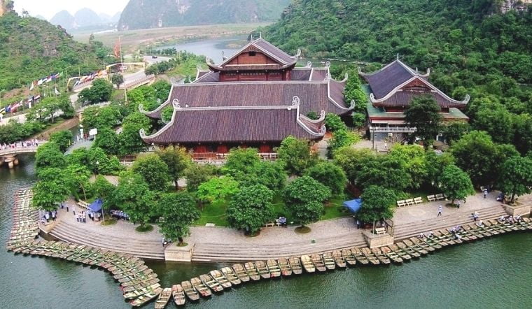 Taxi Hà Nội Về Hoa Lư Tp. Ninh Bình Giá Rẻ 800.000 Vnd 5 Kinh nghiệm du lịch Hoa Lư Ninh Bình cho người lần đầu mới đi