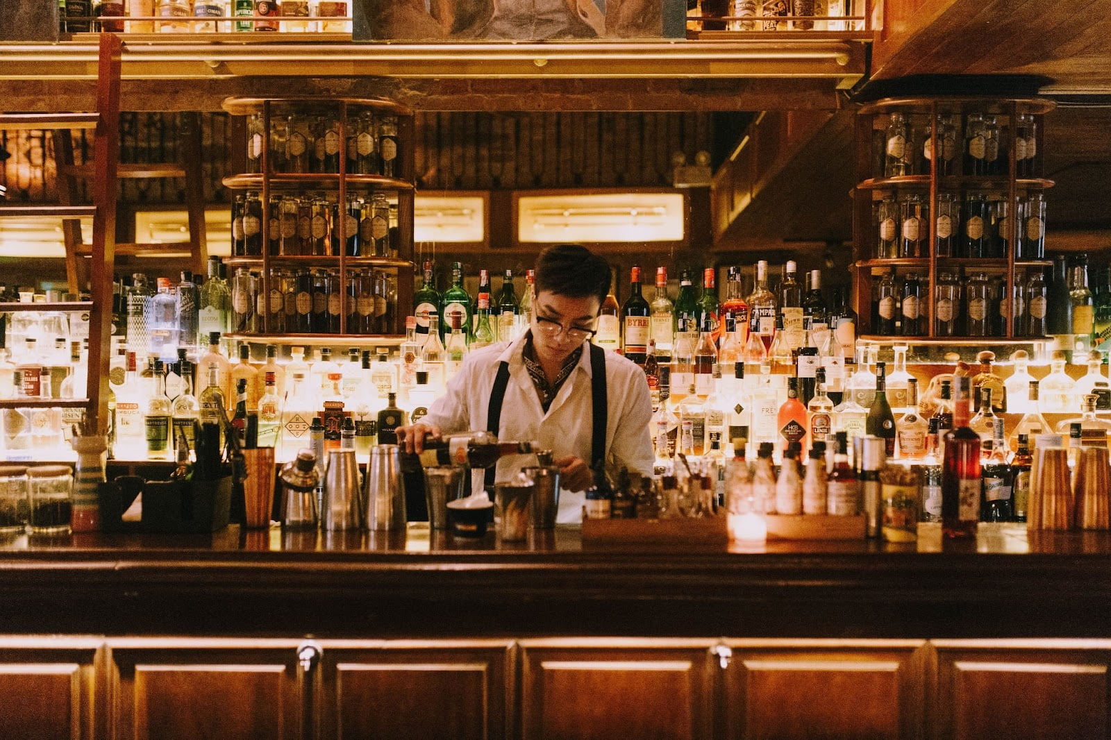 Điểm Danh Top 3 Quán Cocktail Hà Nội Cực Chill Cho Buổi Tối Cuối Tuần 11 quán cocktail Hà Nội