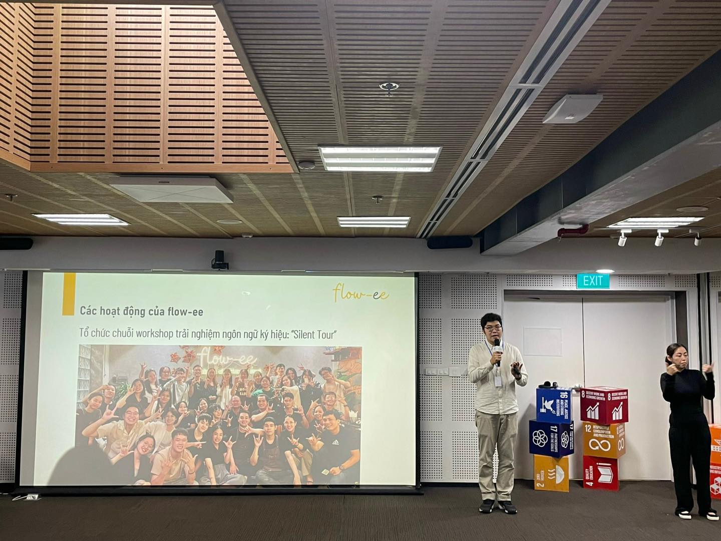 Top 5 Quán Cafe Nhỏ Xinh Ở Hà Nội Mà Team Hướng Nội Không Thể Bỏ Qua 33 lKi2v1k SJZGVuP9sUDYF4Gd0iTdpOfrxAwfCg ZdFWCKkseREakyzZmr