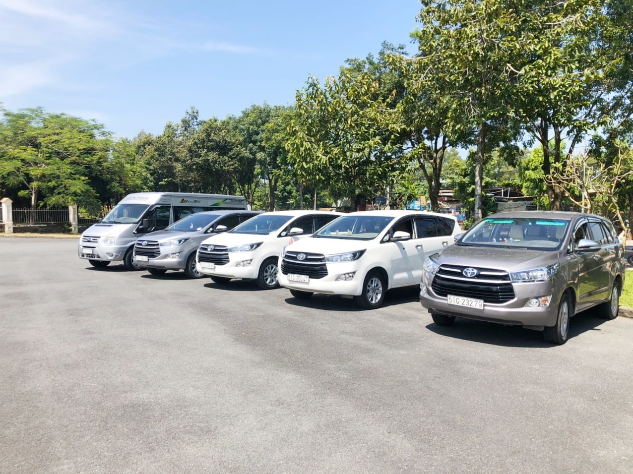 Thuê xe đi du lịch nhanh chóng | Noibaitaxitour.com