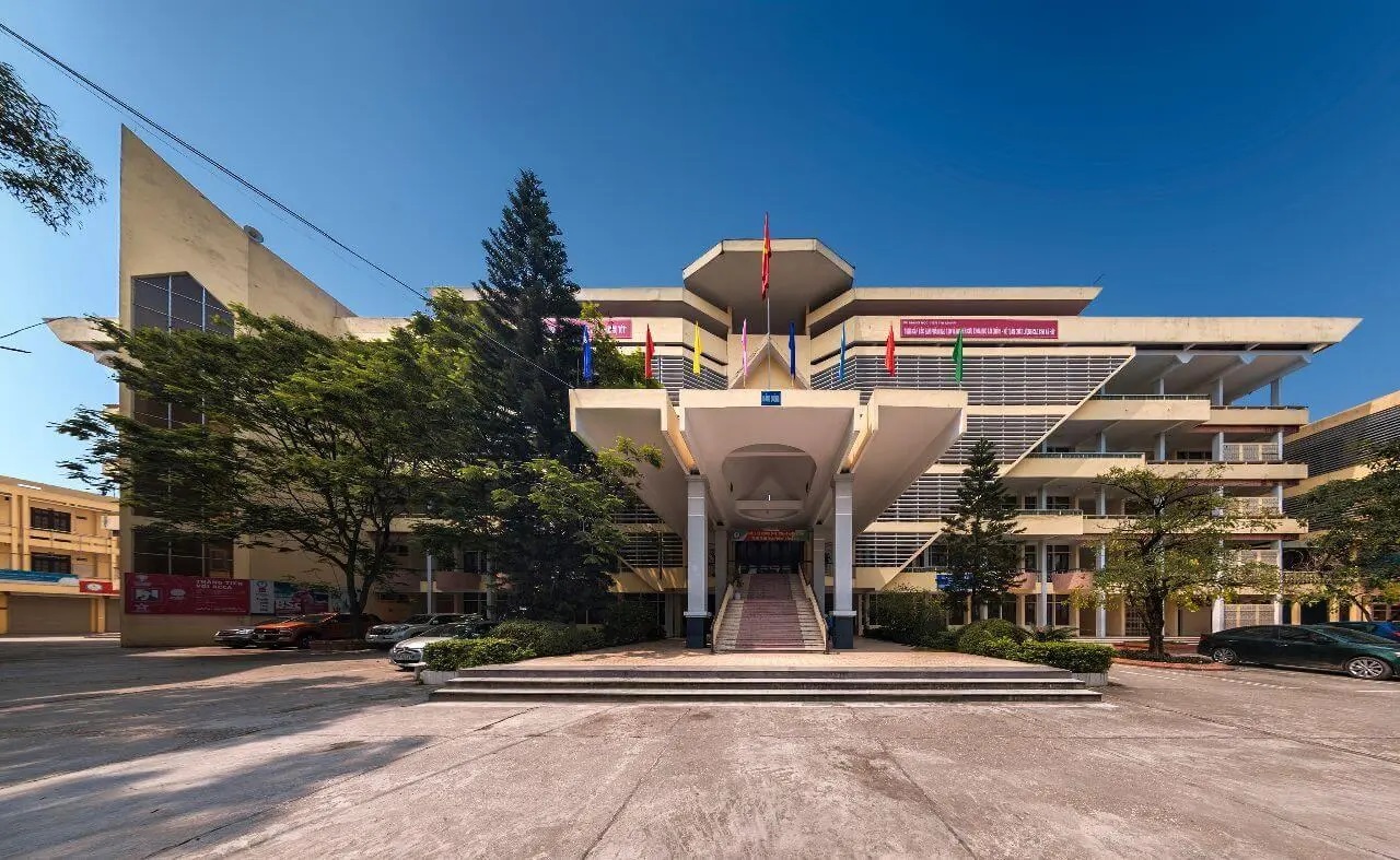 Top Các Trường Đại Học Ở Hà Nội Có Thể Mạnh Đào Tạo Các Ngành Kinh Tế 12 các trường đại học ở Hà Nội