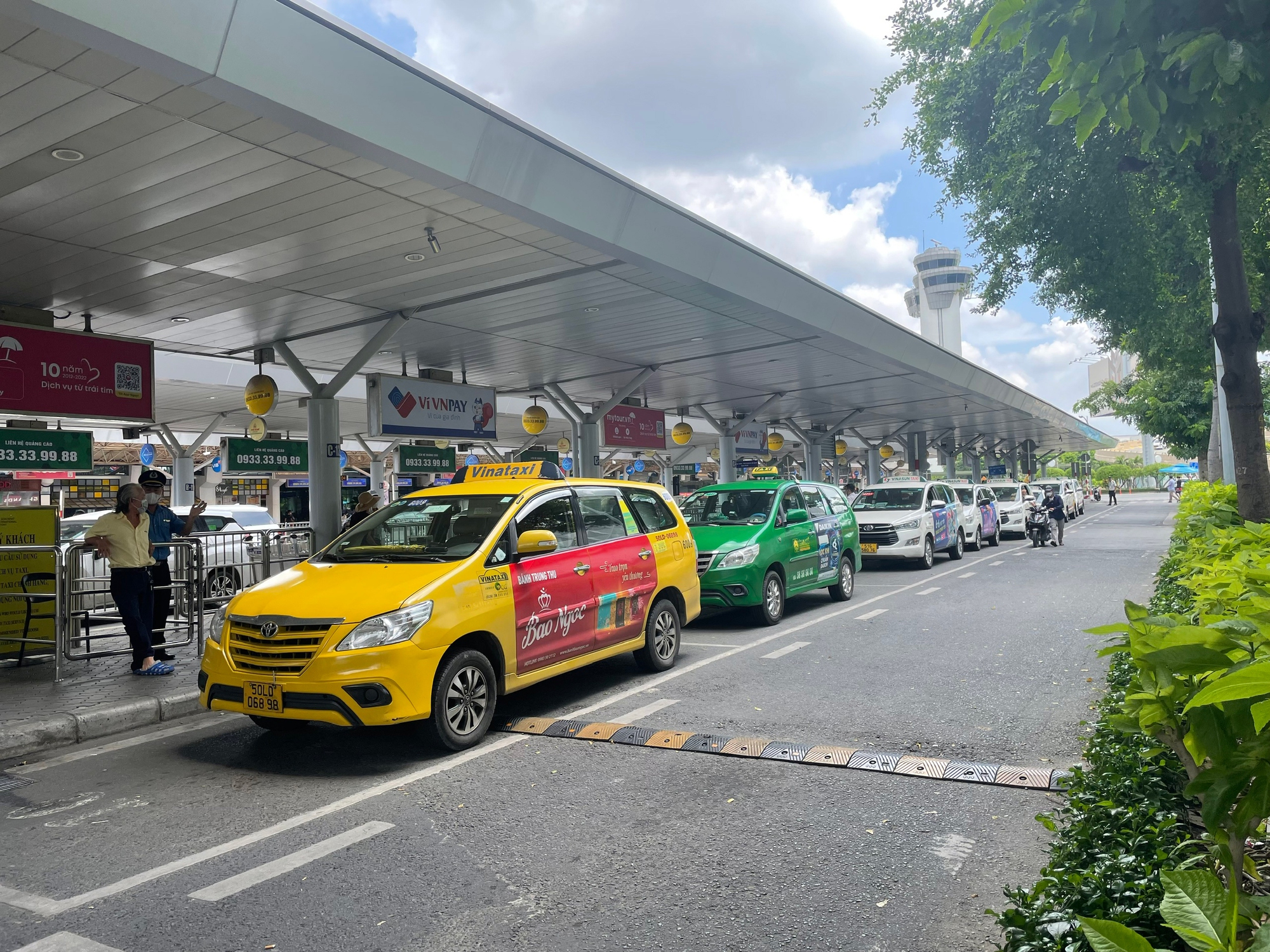 Top 5 hãng taxi sân bay Pleiku uy tín, giá rẻ 8 Taxi truyền thống đang lấy lại vị thế