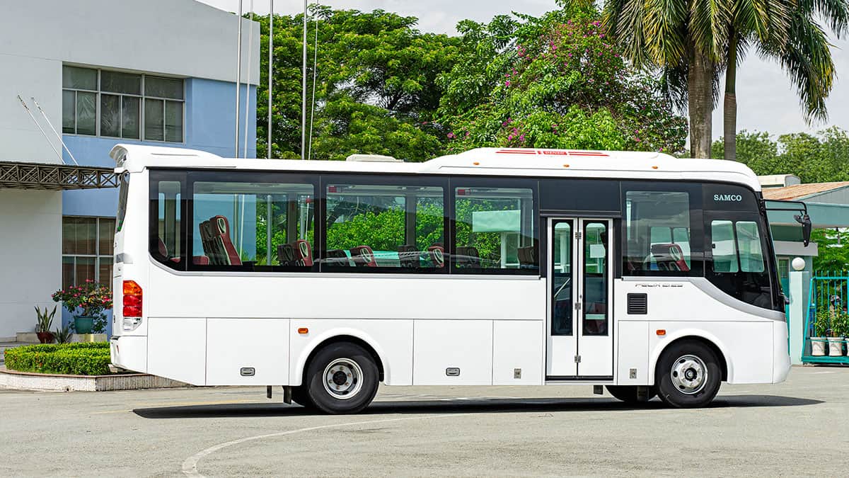 Dịch vụ thuê xe du lịch Tuyên Quang 4 - 45 chỗ trọn gói, uy tín 16 Cho thuê xe Isuzu Samco 35 chỗ tại Hà Nội - DKT Transport