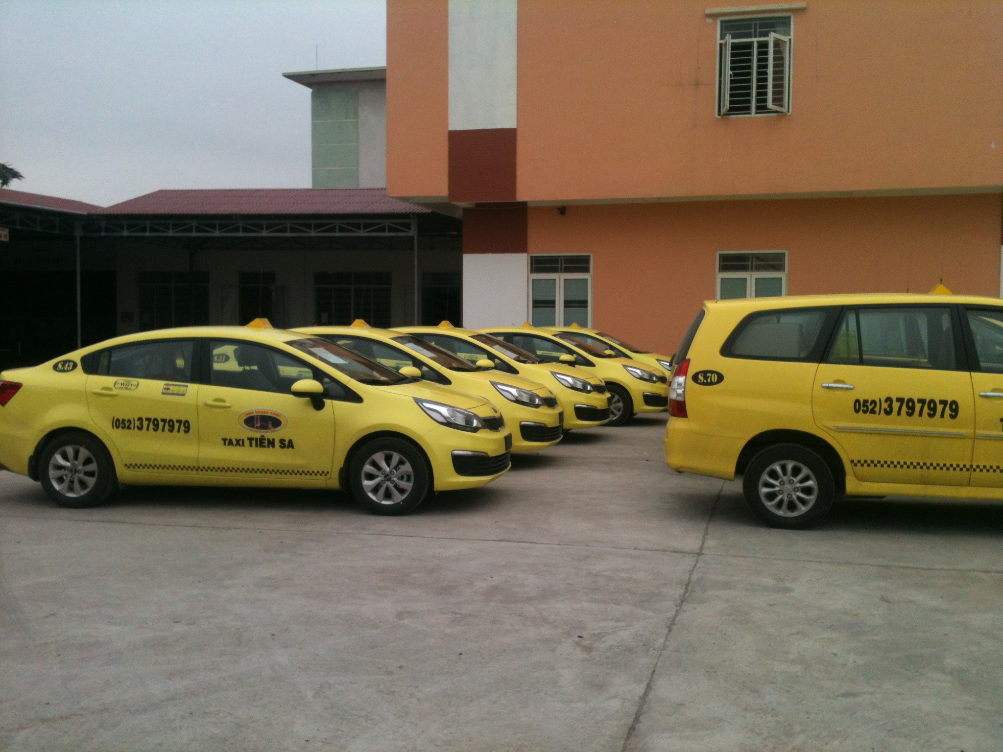 Top 5 hãng taxi sân bay Pleiku uy tín, giá rẻ 7 Số điện thoại các hãng Taxi tại Quảng Bình